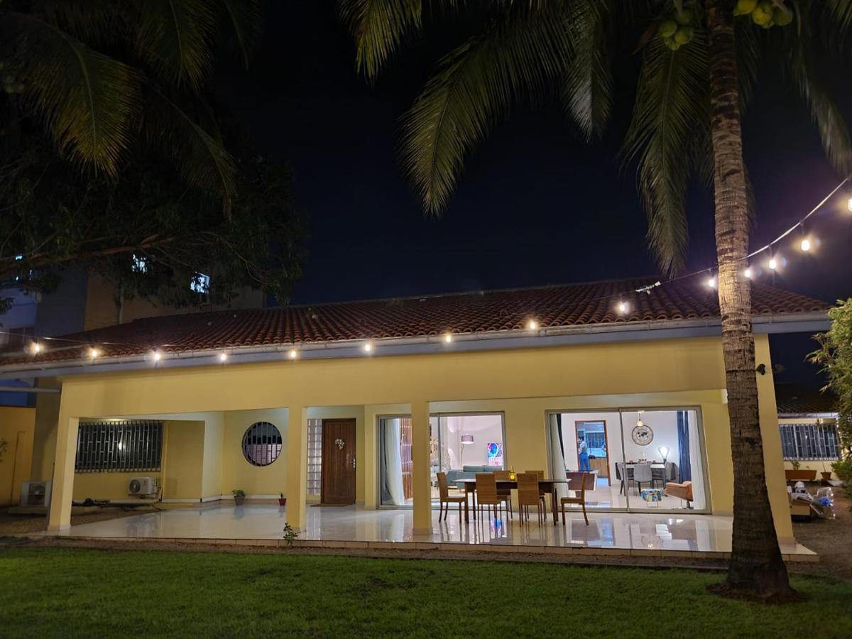 Sompteuse Villa Avec Piscine A 5 Min De La Plage Pointe Noire Kültér fotó
